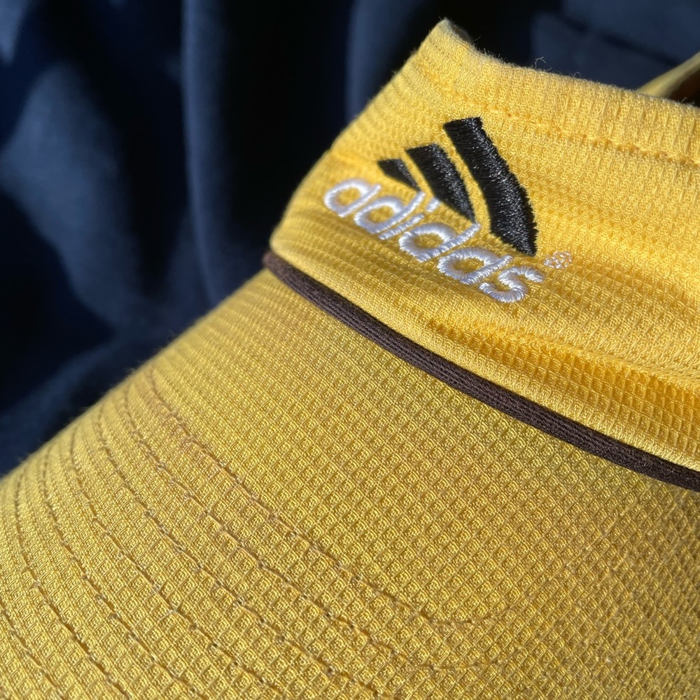 Adidas Visor 🧢